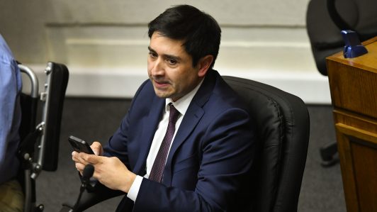 Tribunal reprogramó reformalización de senador Miguel Ángel Calisto: Es acusado de fraude al fisco