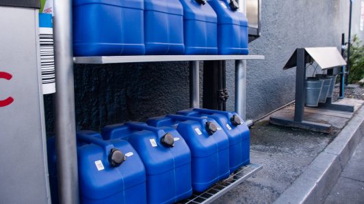 Enap confirma fuerte baja del precio de la parafina para la primera semana de abril