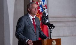 Cadem revela división por Plan de Reconstrucción: 49% a favor, 46% en contra y mayoría cree que medidas deben discutirse por separado