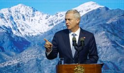 Bloomberg advierte sobre plan económico de Kast: Apunta que amenazaría el ajuste fiscal por "factor de riesgo" asociado al crecimiento