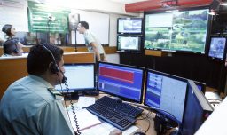 Menor de 7 años llamó a Carabineros luego que su madre fuera apuñalada por su padre: Imputado quedó en prisión preventiva