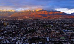 OCDE advierte que la innovación en Chile sigue “limitada” y pide impulsar la inversión en I+D