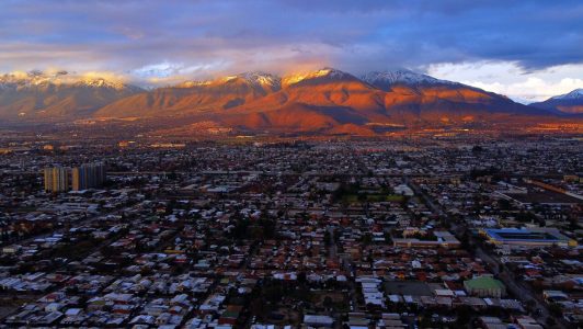 OCDE advierte que la innovación en Chile sigue “limitada” y pide impulsar la inversión en I+D