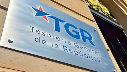 Justicia frena embargo a deudor del CAE por parte de Tesorería tras presentación de recurso de protección