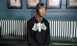 Cantante d4vd acusado de asesinato de una adolescente de 14 años luego de que encontraran cadáver en su auto