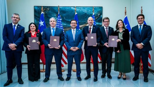 Chile firma acuerdo con Estados Unidos para impulsar inversión en minerales críticos y combatir el crimen organizado