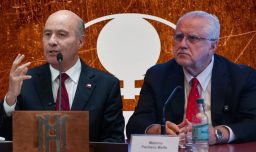 El tenso cruce entre el presidente de Codelco y el ministro de Hacienda en junta de accionistas