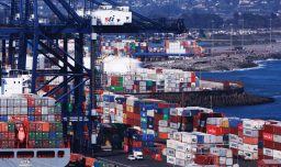 Exportaciones ajenas al cobre y litio superaron los US$ 14.000 millones y aumentaron un 7,2% en marzo