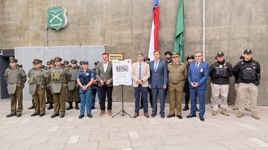 Metro y Ñuñoa firman convenio para reforzar la seguridad y el control del comercio ambulante