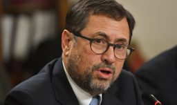 Canciller descarta superposición marítima con Chile tras respaldo a Argentina por Malvinas