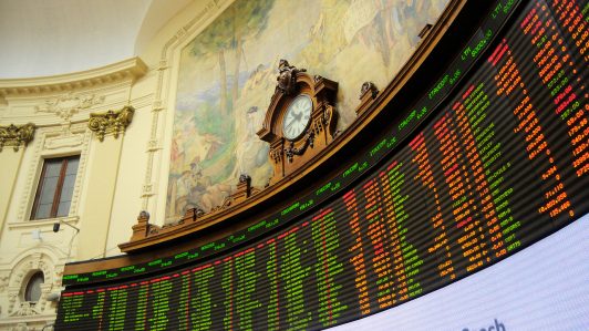 IPSA se alinea con Wall Street y supera los 11.400 puntos impulsado por acciones del sector minero