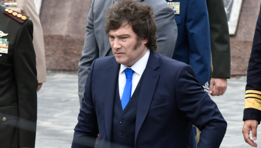 Embajada de Rusia rechaza acusación de campaña contra Milei tras denuncia de red de espionaje en Argentina