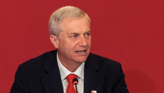 Kast firma "Ley de Reconstrucción Nacional" y sella con cita a la ex Concertación: "La tarea número 1 es generar empleo, el resto es música"