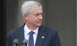 Cadem: Desaprobación a gestión de Kast sigue aumentando y llega al 53% en su tercera semana