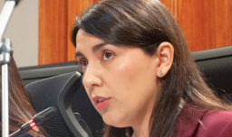 Ministra de la Mujer toma distancia del feminismo: “Nuestro sello es el realismo, no lo ideológico”