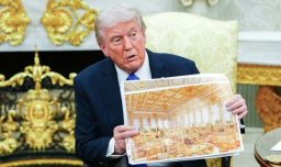 Juez limita proyecto de salón de baile de Trump en la Casa Blanca a construcciones subterráneas y presidente califica fallo de "burla"