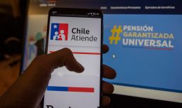Gasto fiscal en PGU para migrantes se multiplicaría por 30 y superaría los US$1.600 millones al 2050
