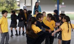 Supereduc lanza guía para reforzar seguridad en colegios: Control de accesos, alarmas y deber de denuncia en 24 horas