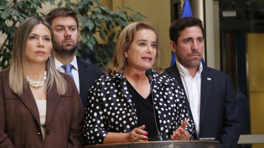 Bancada UDI anuncia indicación para excluir a altas autoridades de beneficios que podría contemplar el proyecto de Reconstrucción Nacional