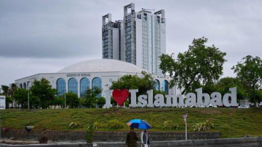 Irán condiciona su asistencia a cumbre de paz en Islamabad a un alto el fuego en Líbano