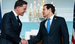 El jefe de la OTAN dice que entiende la "decepción" de Trump con los aliados por Irán