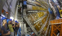Chile es oficialmente Estado miembro asociado del Centro Europeo de Física Nuclear (CERN)