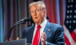 Trump admite que "habrá un golpe" a la economía mundial por la guerra en Irán: "Creo que se recuperará por completo"