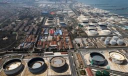 El precio del petróleo se dispara tras la amenaza de Trump de bloquear el Estrecho de Ormuz