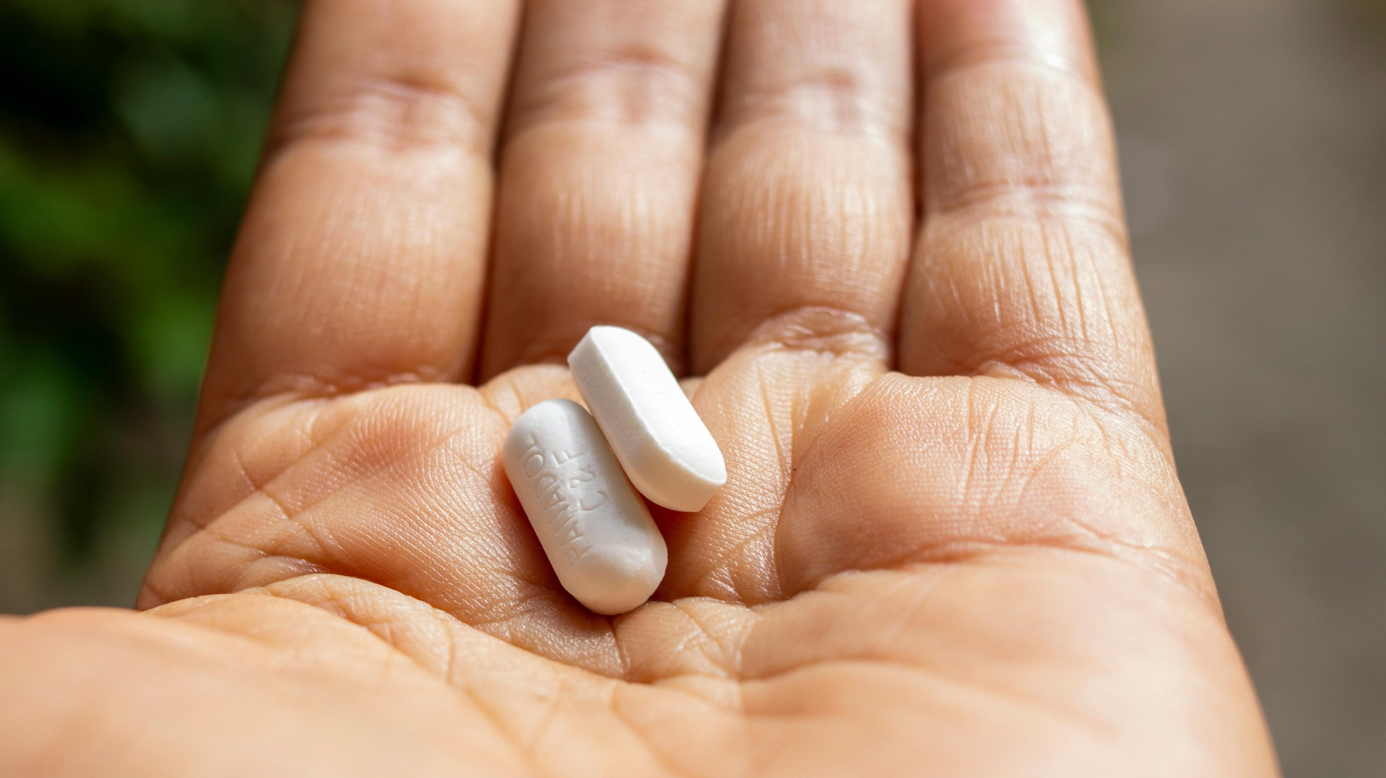 Minsal advierte aumento de 500% en intoxicaciones por paracetamol en escolares: “Los desafíos virales no son un juego”