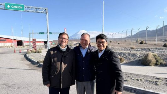 Canciller chileno se reunió con su par boliviano en la frontera norte: "Nuestros países tienen que seguir avanzando"