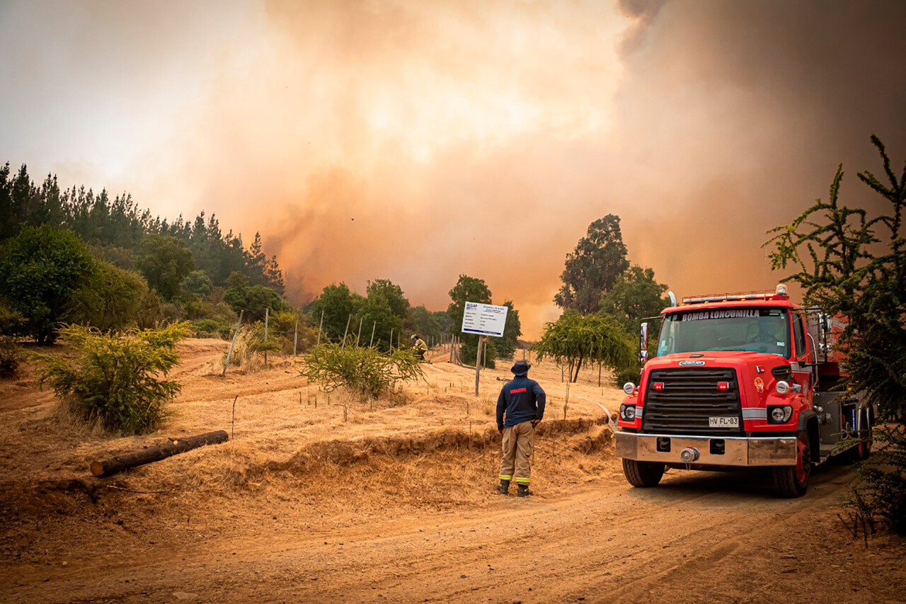 Revisa los focos de incendio en Chile a través de satélites de la NASA