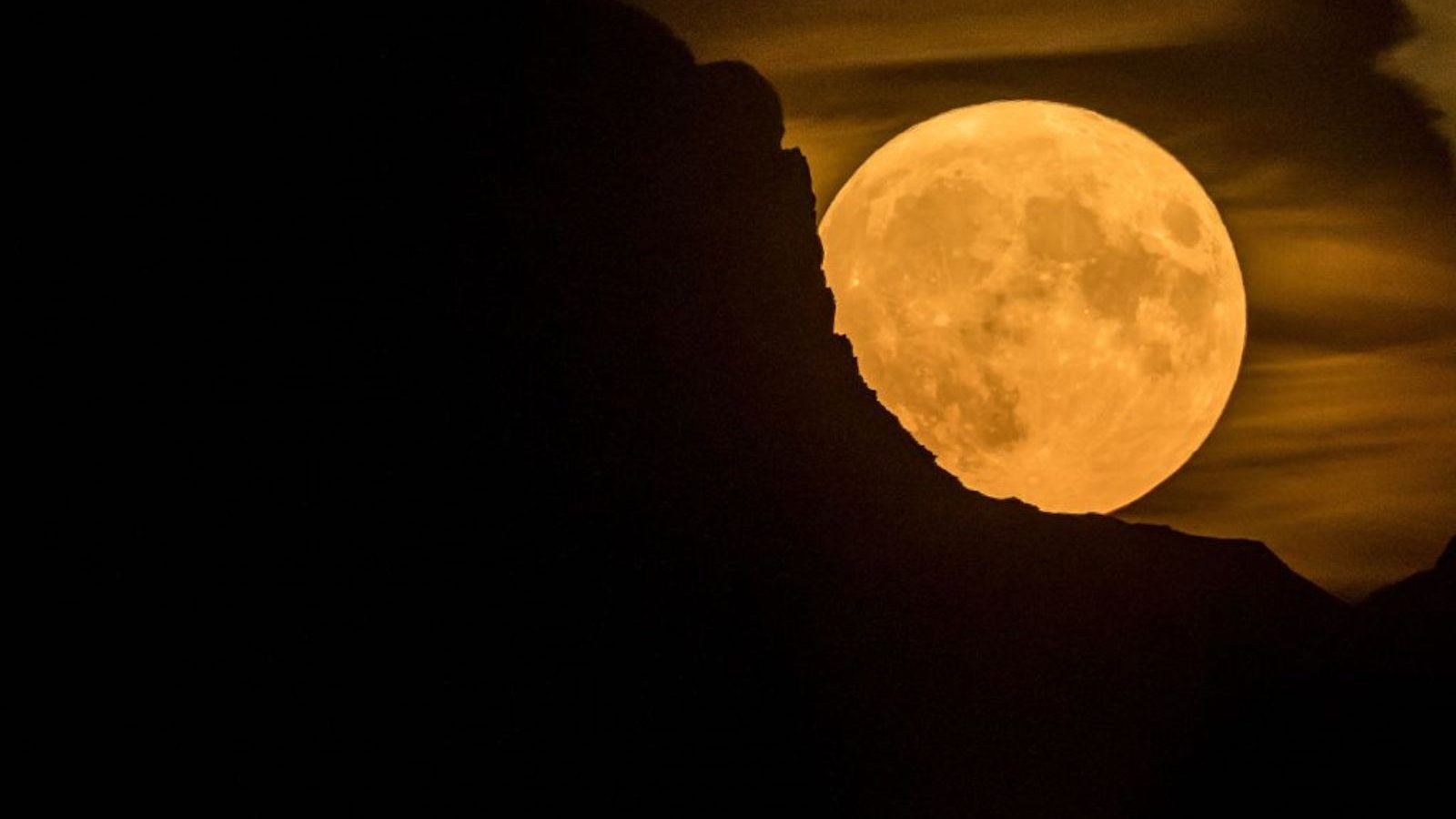 Te Contamos Cómo Y Desde Dónde Ver Las Dos Superlunas De Agosto